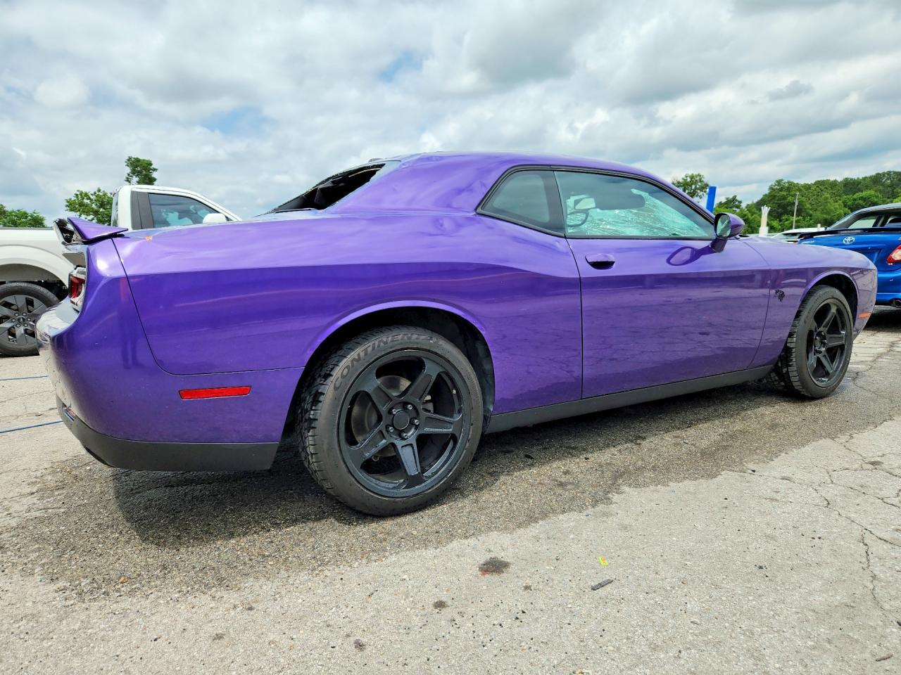 2019 DODGE Challenger