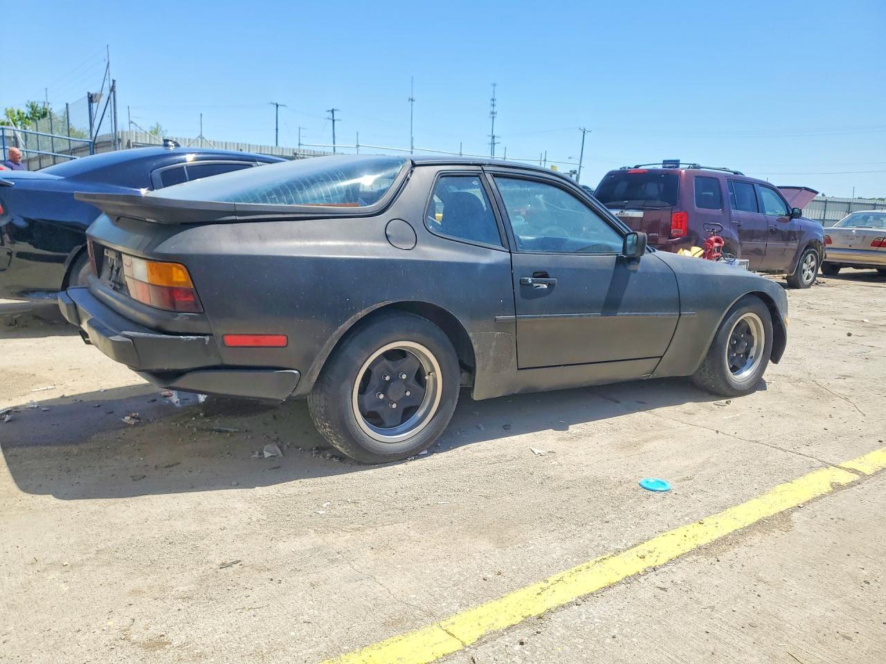 1984 PORSCHE 944