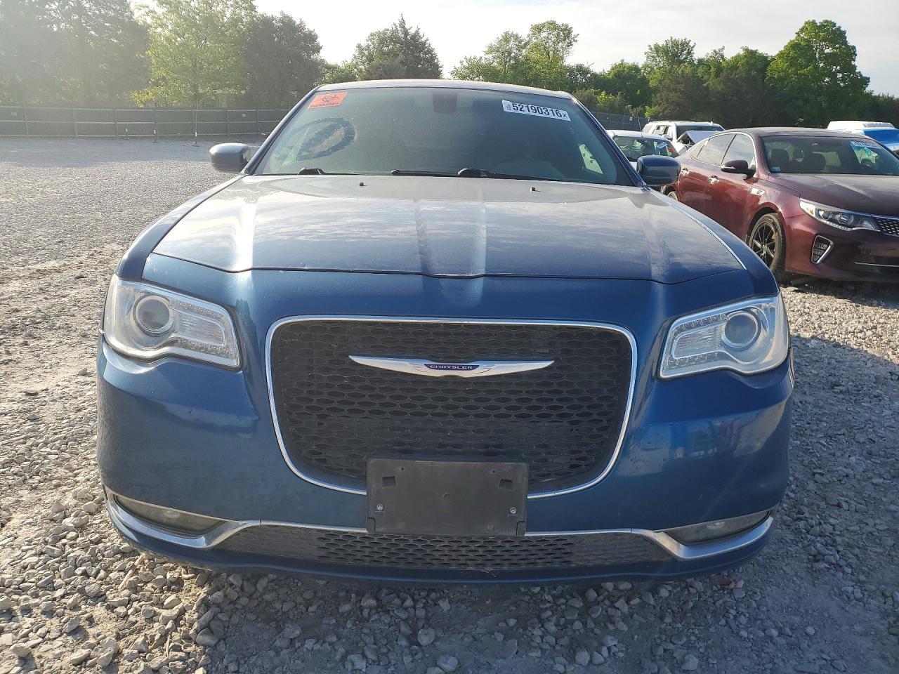 2020 CHRYSLER 300
