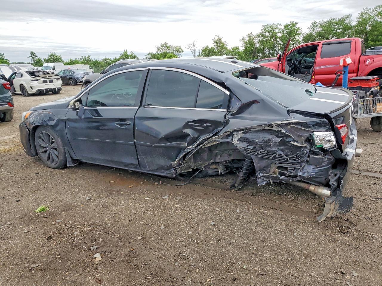 2015 SUBARU Legacy