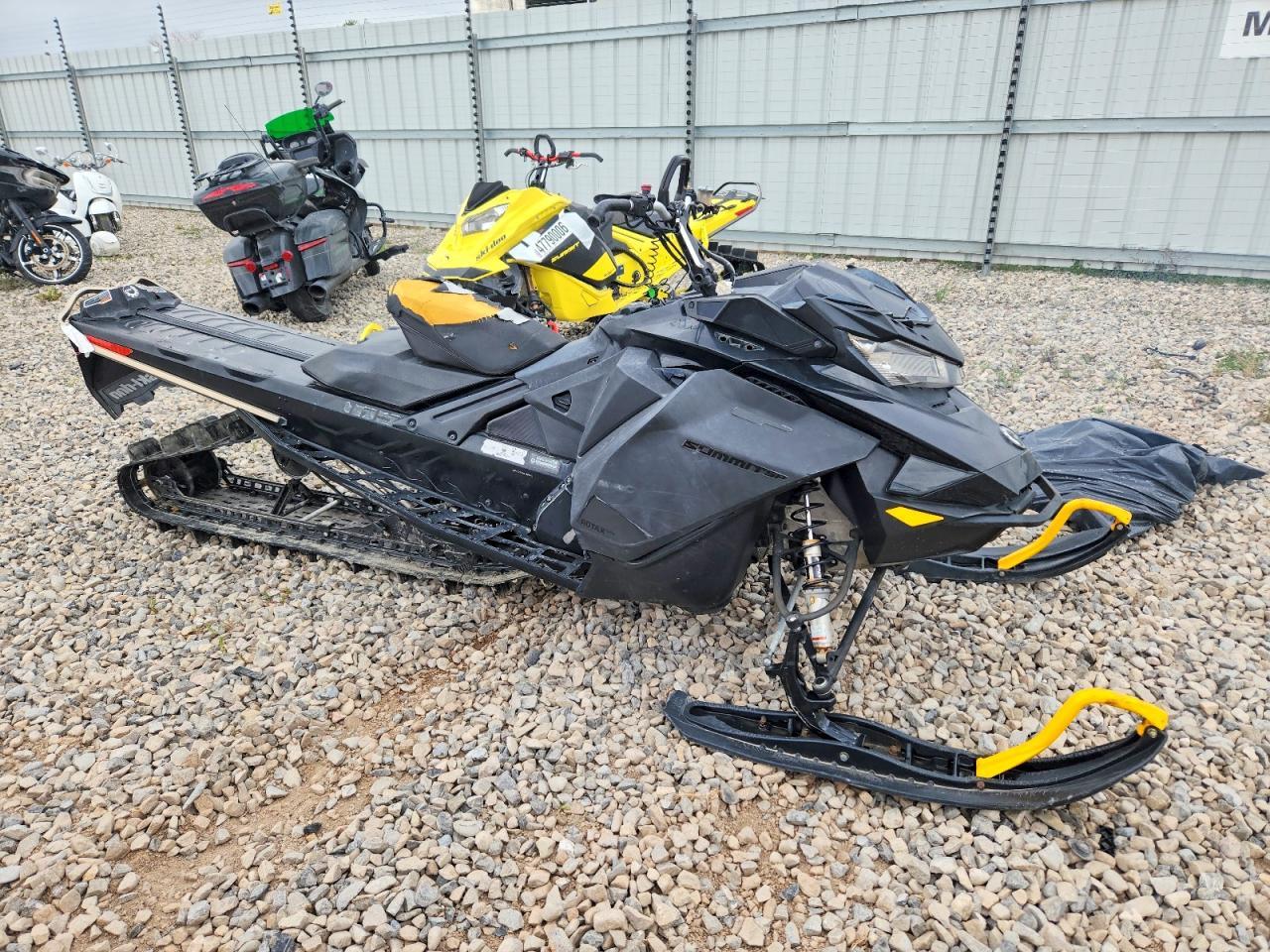 2021 SKI-DOO Summit 850
