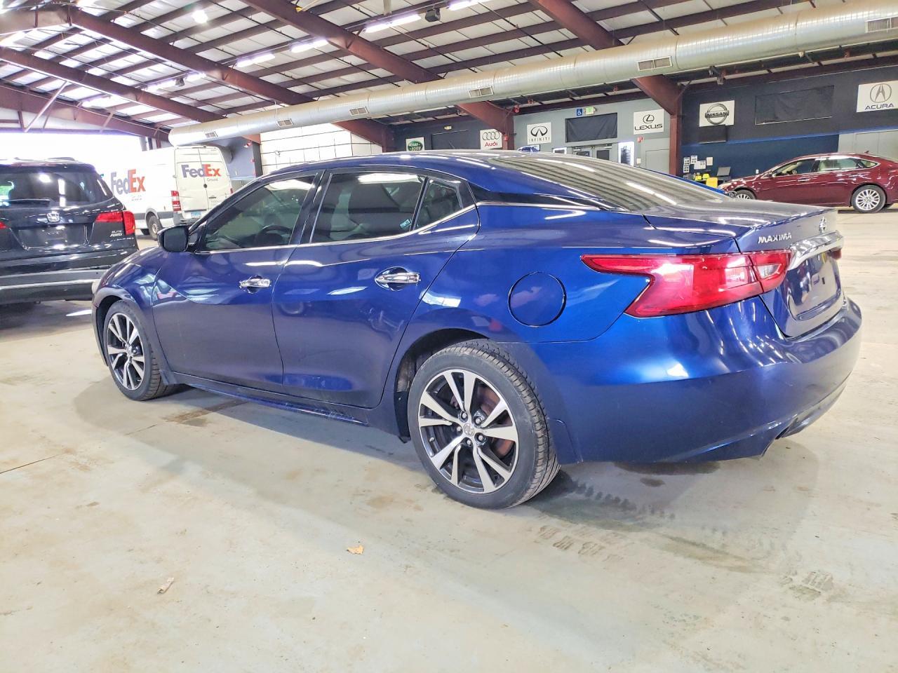 2017 NISSAN Maxima