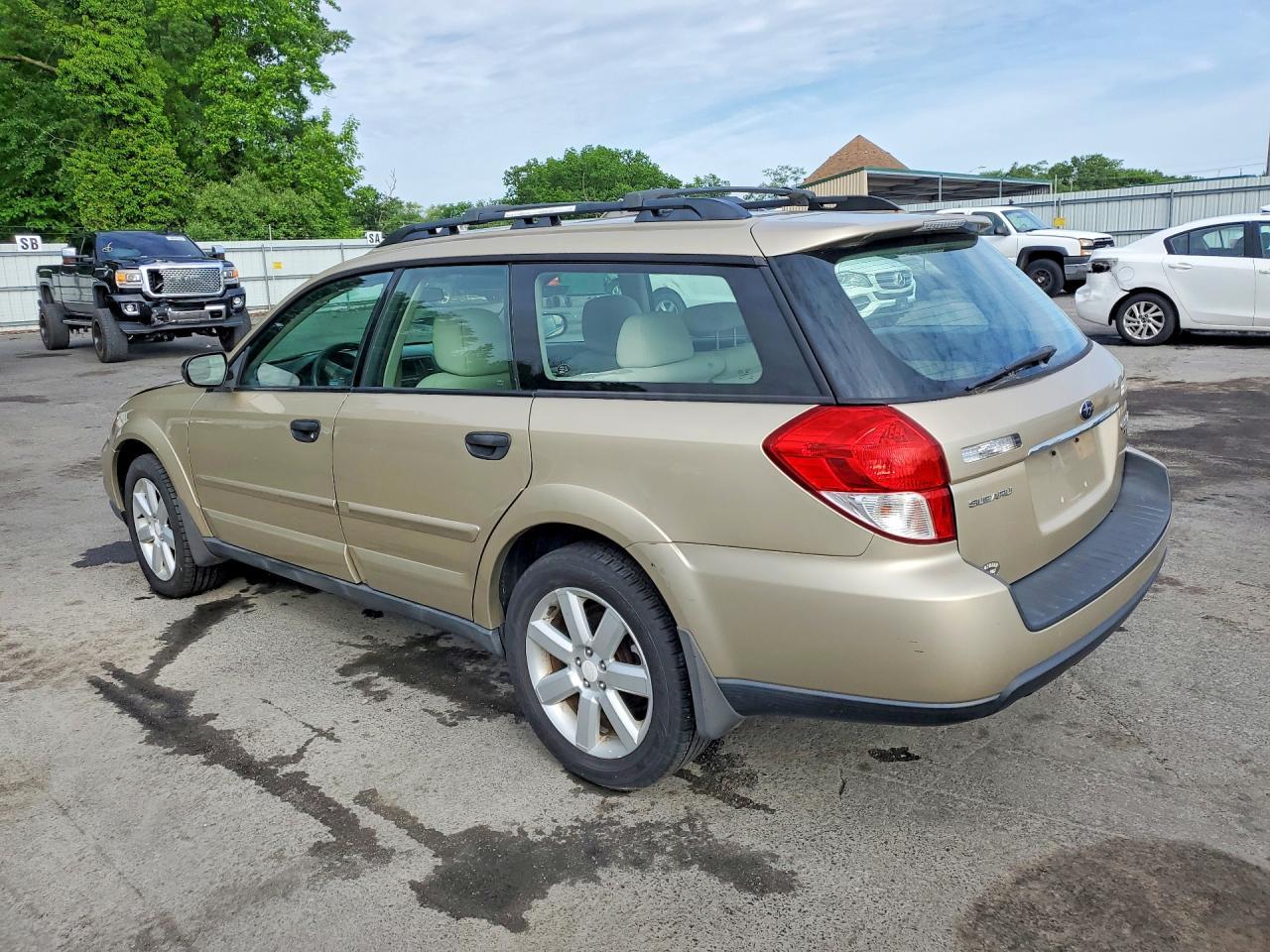 2009 SUBARU Outback