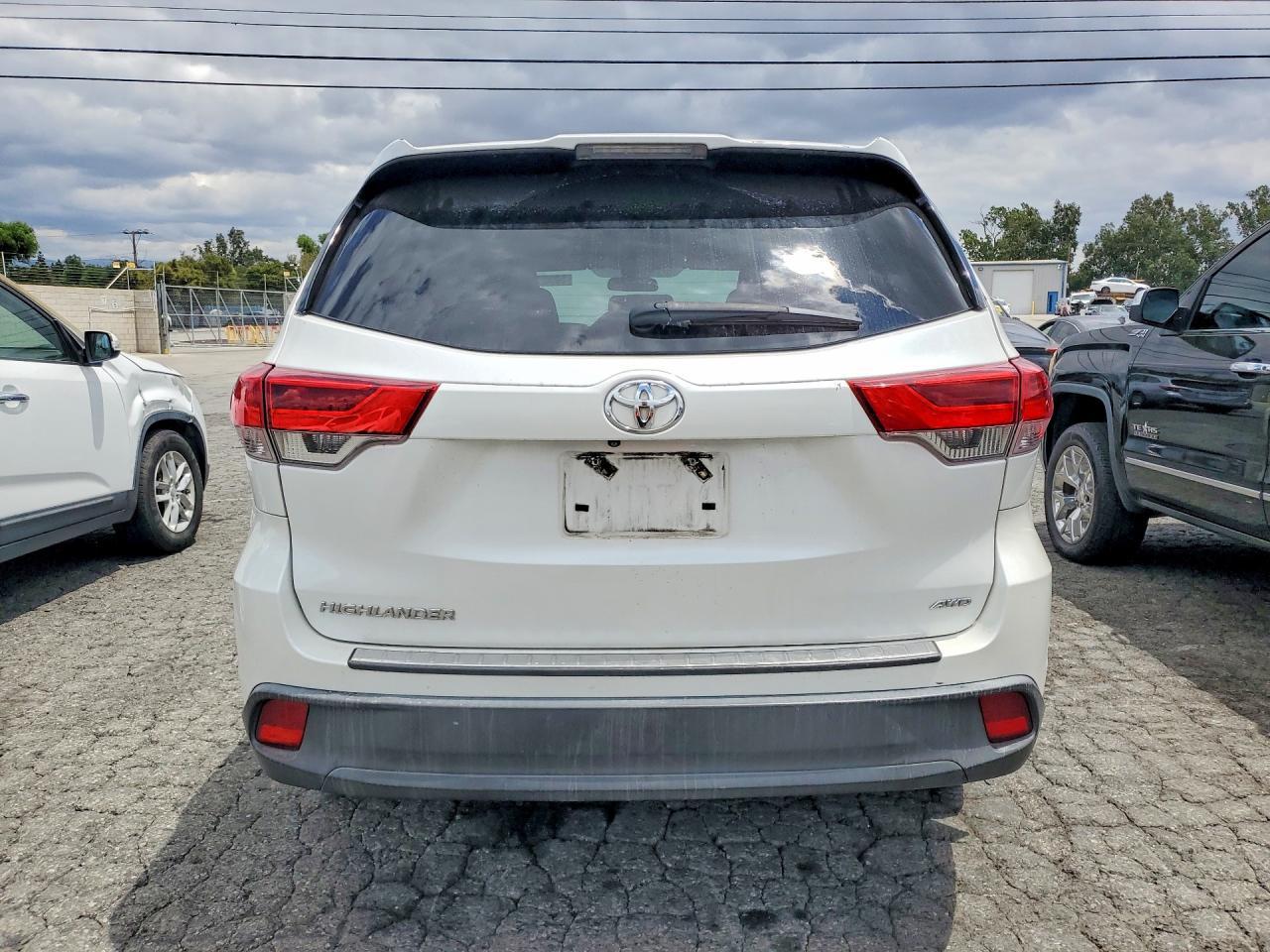 2019 TOYOTA HIGHLANDER