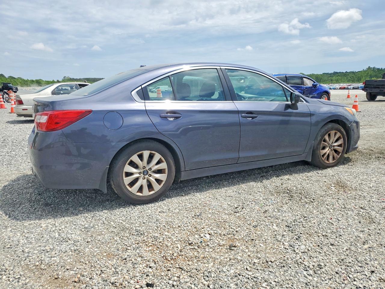 2015 SUBARU Legacy