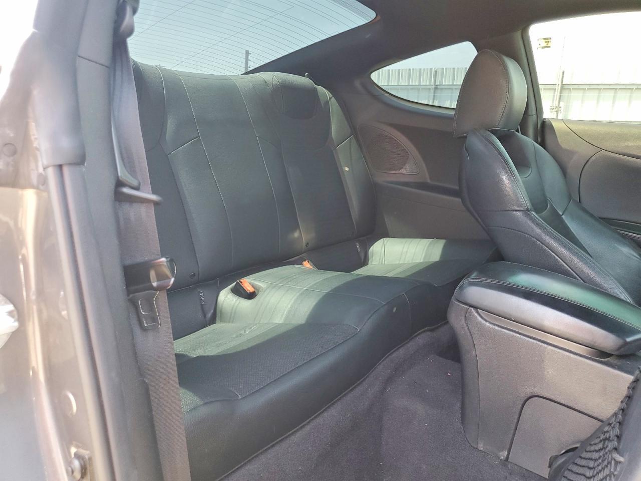 2015 HYUNDAI GENESIS