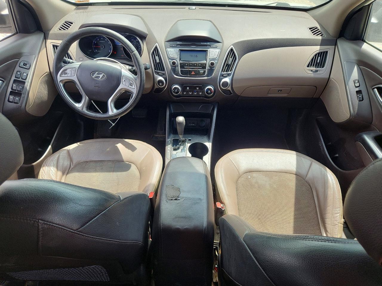 2011 HYUNDAI TUCSON
