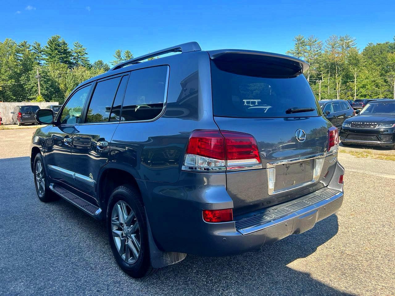 2013 LEXUS LX 570