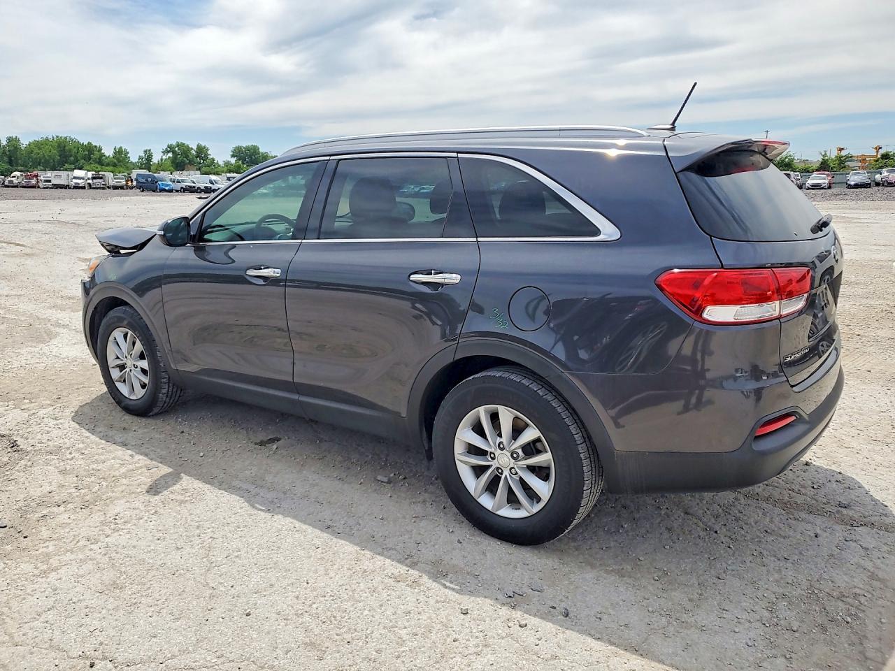 2017 KIA SORENTO
