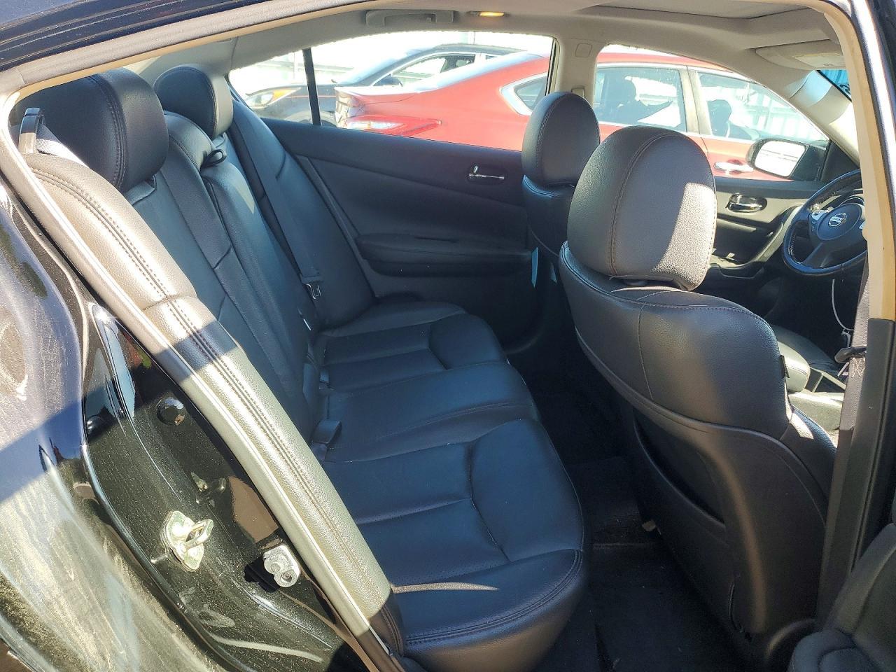 2014 NISSAN Maxima