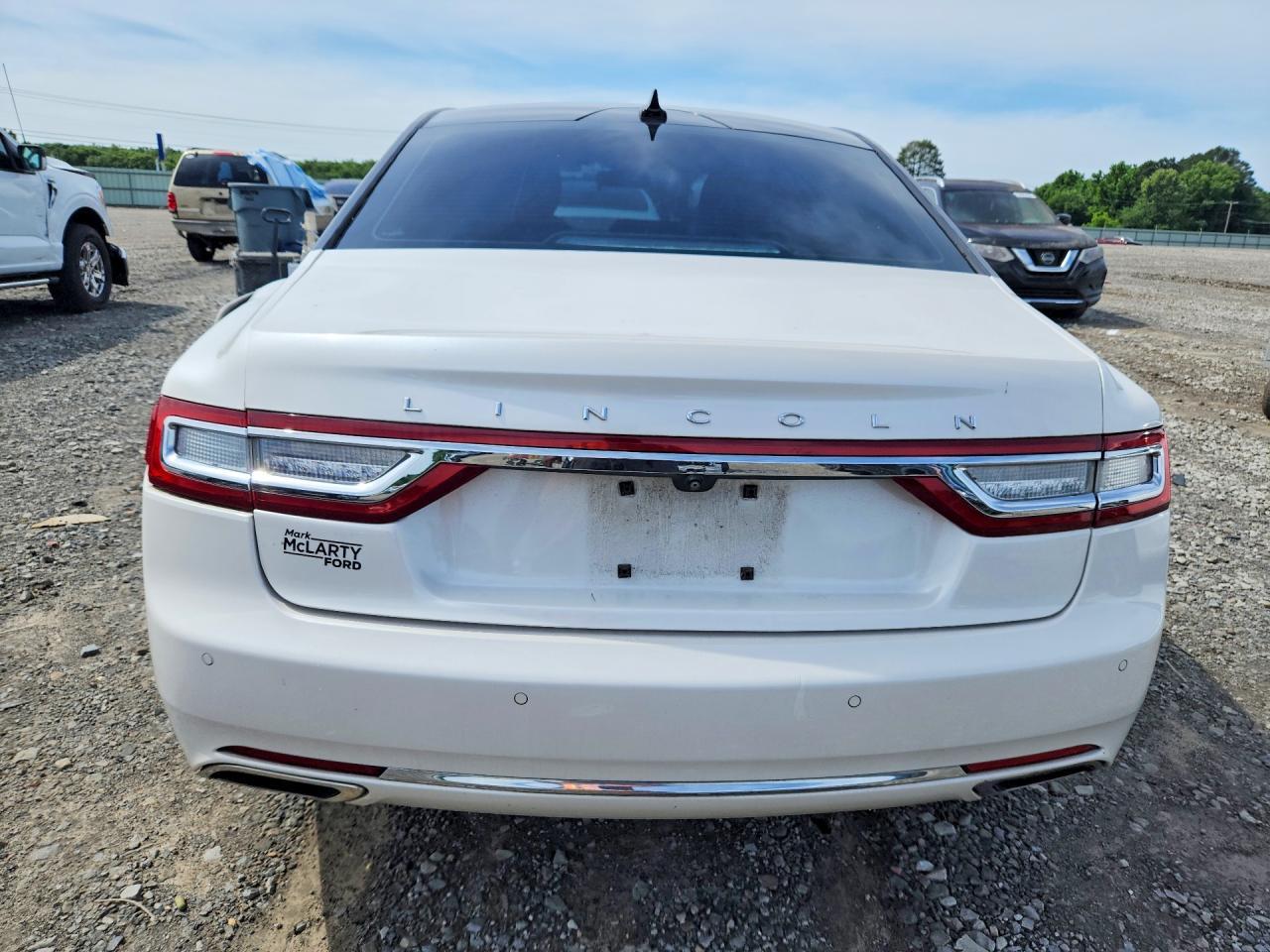 2018 LINCOLN Continental
