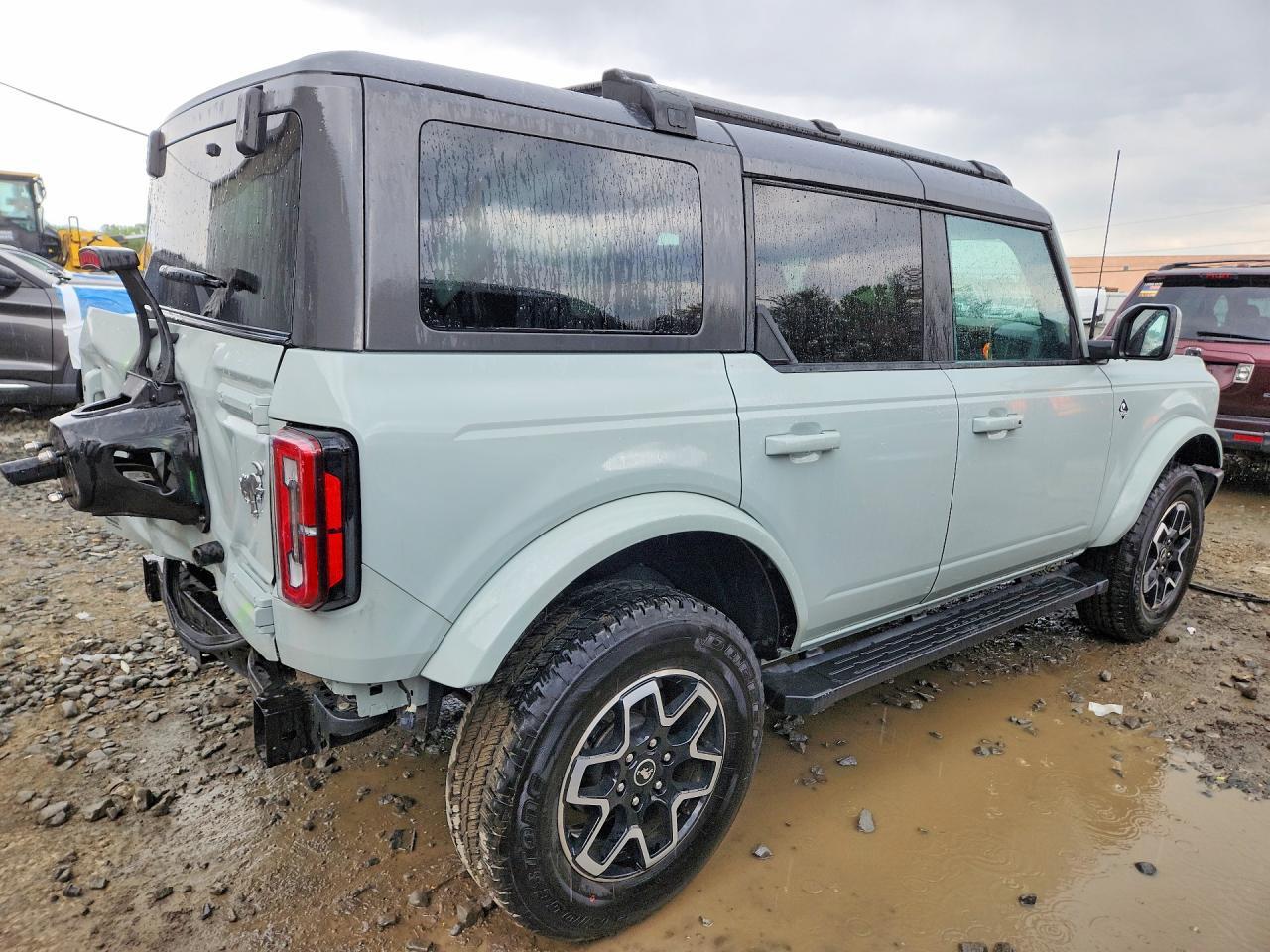 2024 FORD Bronco