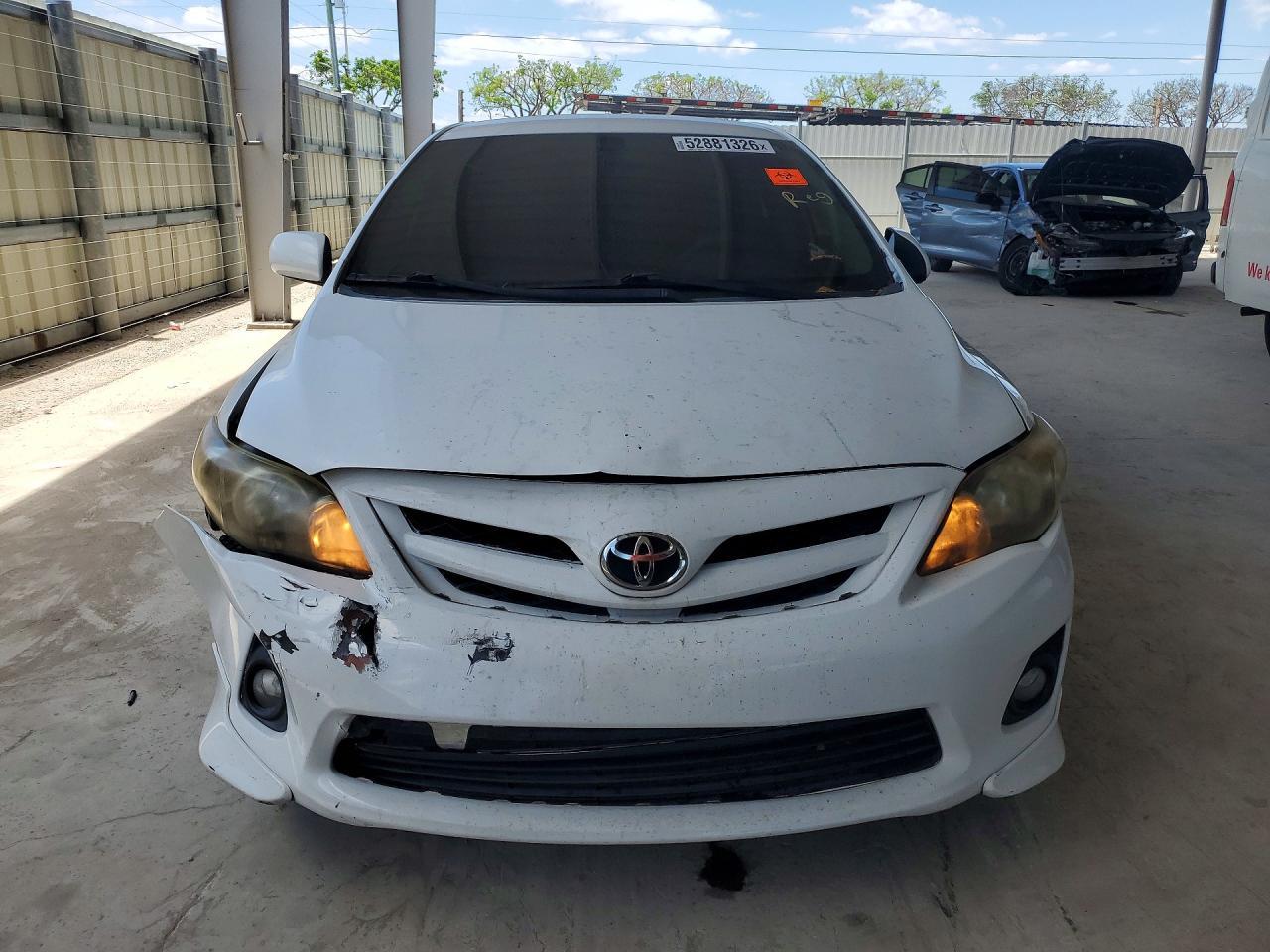 2011 TOYOTA COROLLA