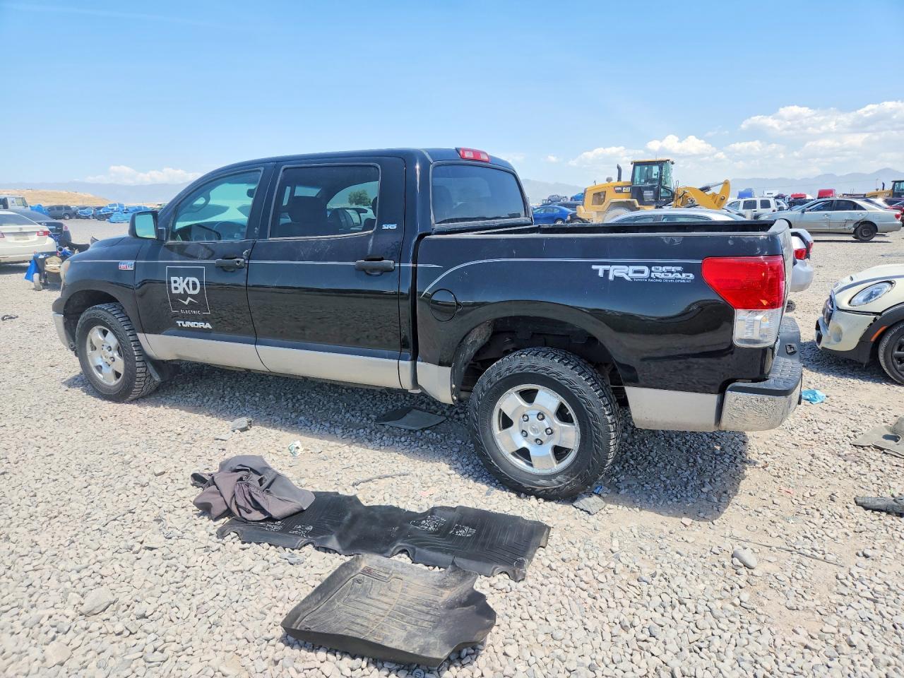 2011 TOYOTA TUNDRA