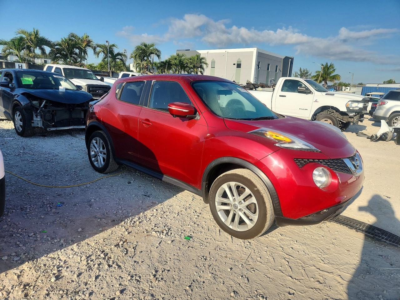 2015 NISSAN Juke