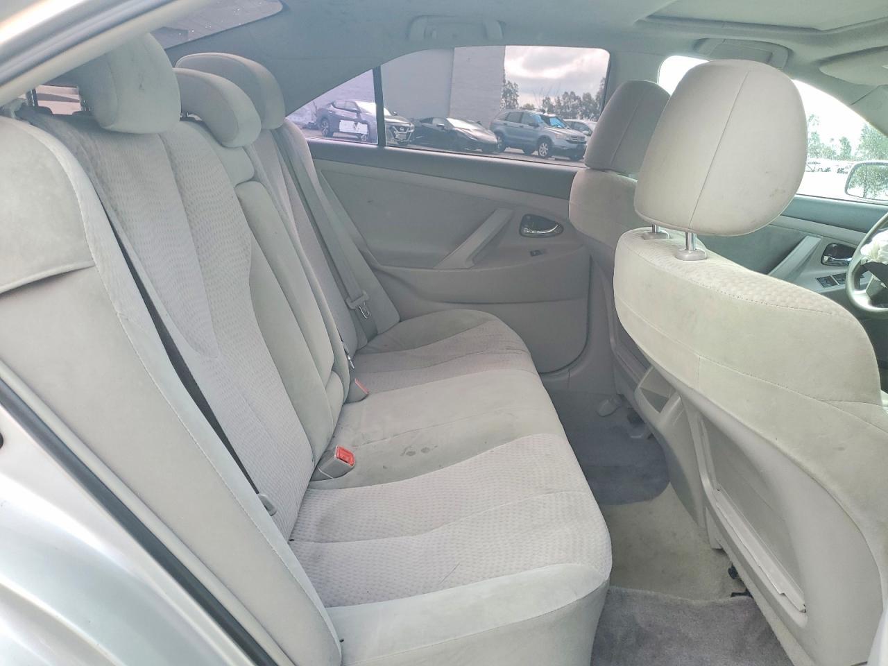 2011 TOYOTA CAMRY