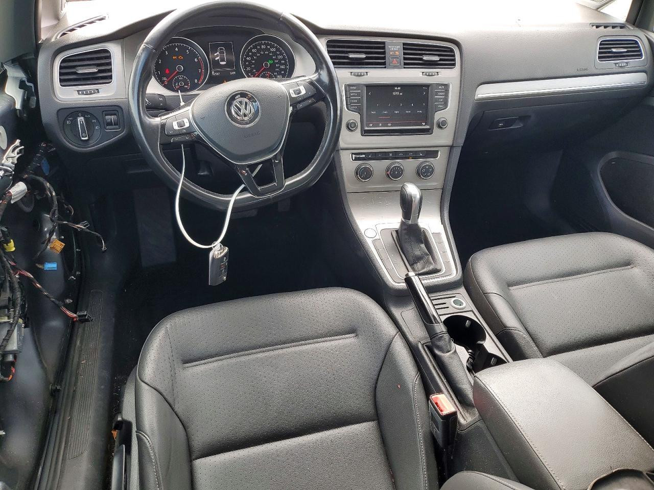 2016 VOLKSWAGEN GOLF