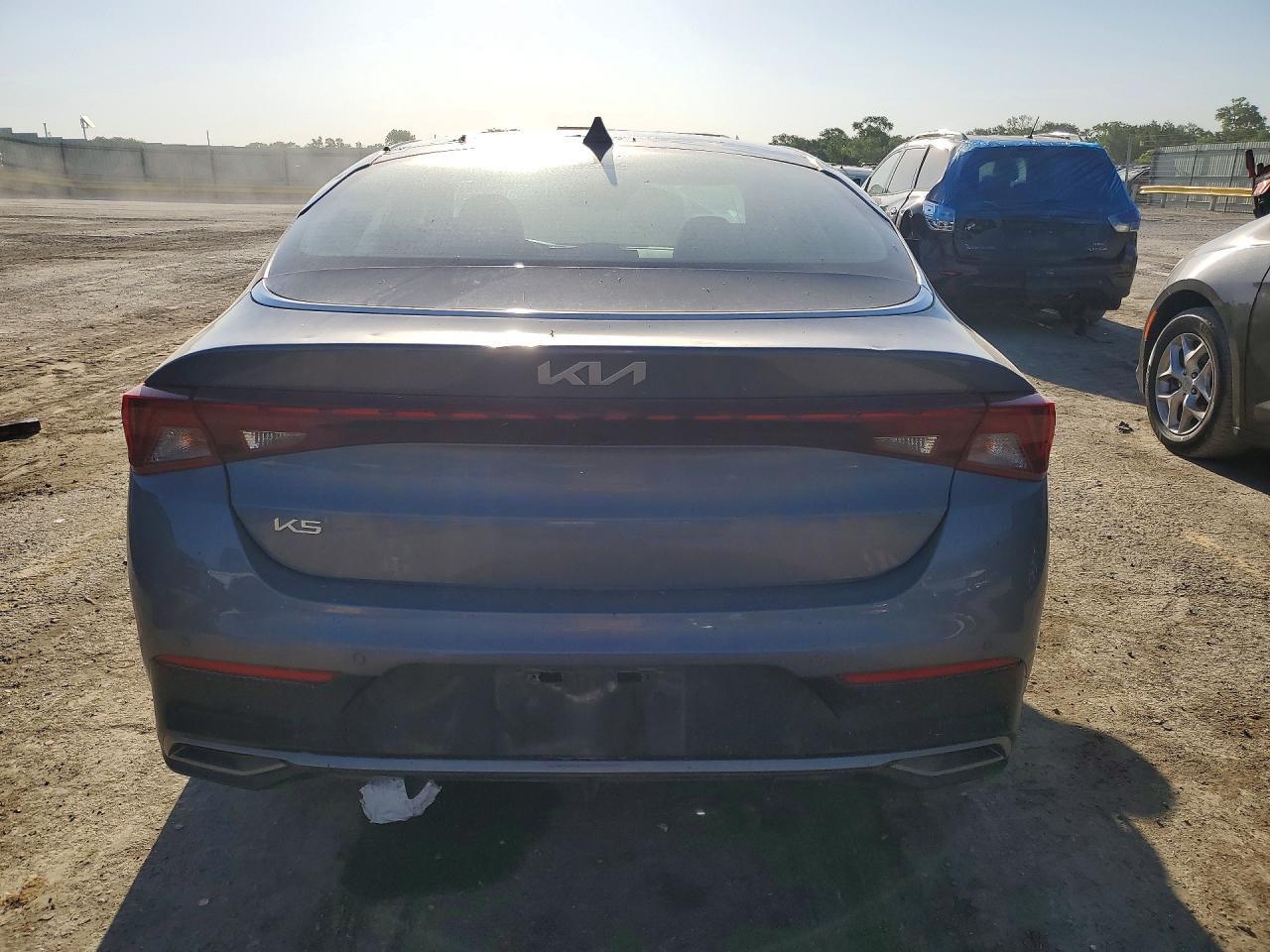 2023 KIA K5