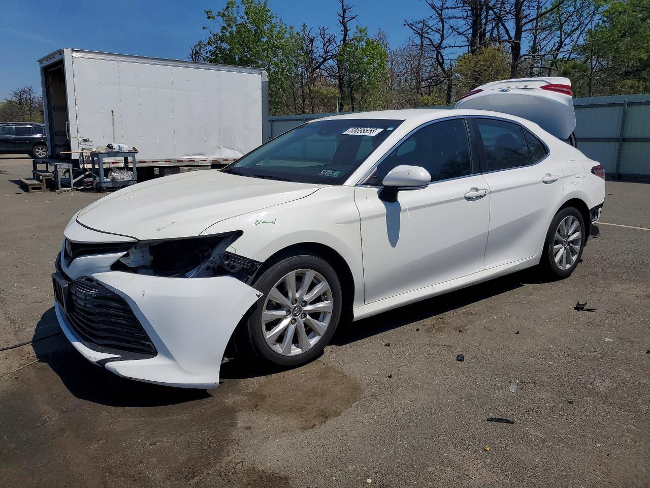 2018 TOYOTA CAMRY