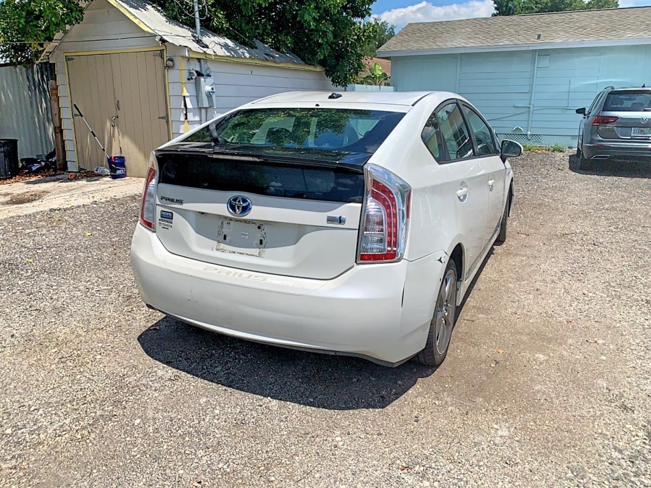 2015 TOYOTA PRIUS