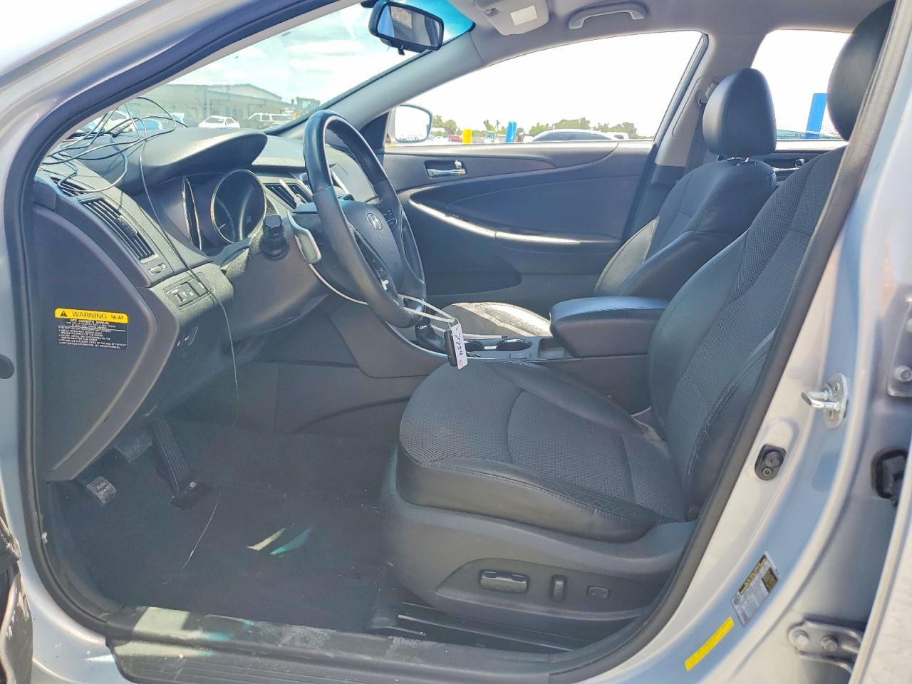2013 HYUNDAI SONATA