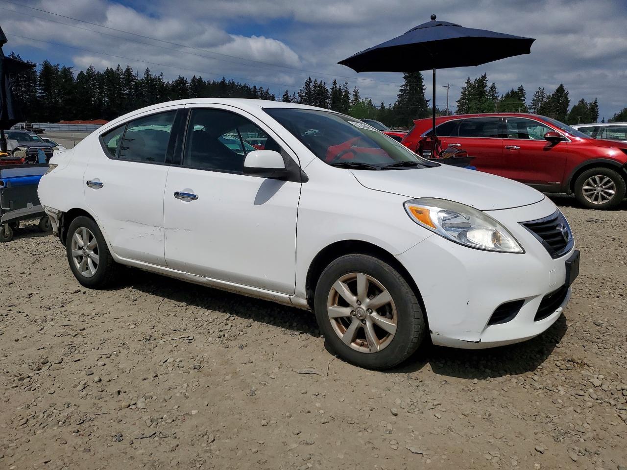 2014 NISSAN VERSA