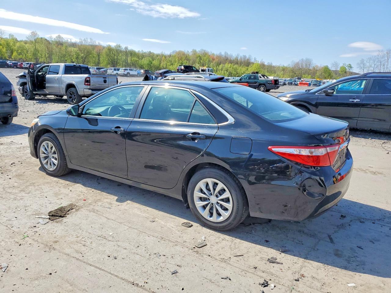 2016 TOYOTA CAMRY