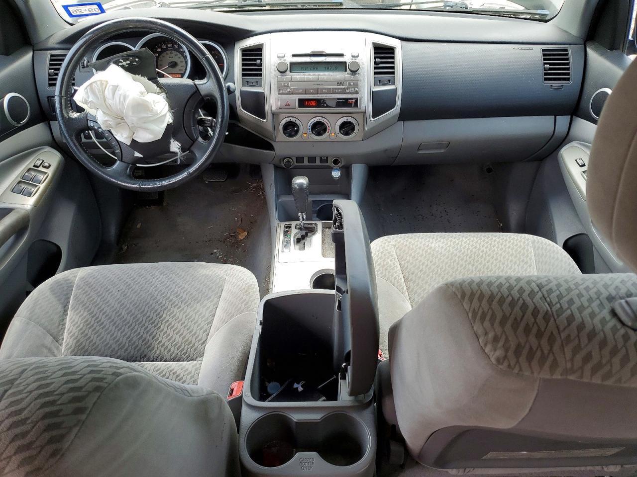 2011 TOYOTA TACOMA