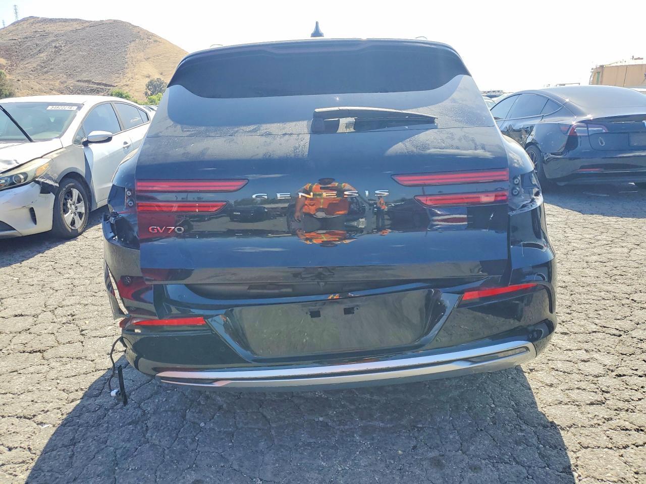 2024 GENESIS GV70