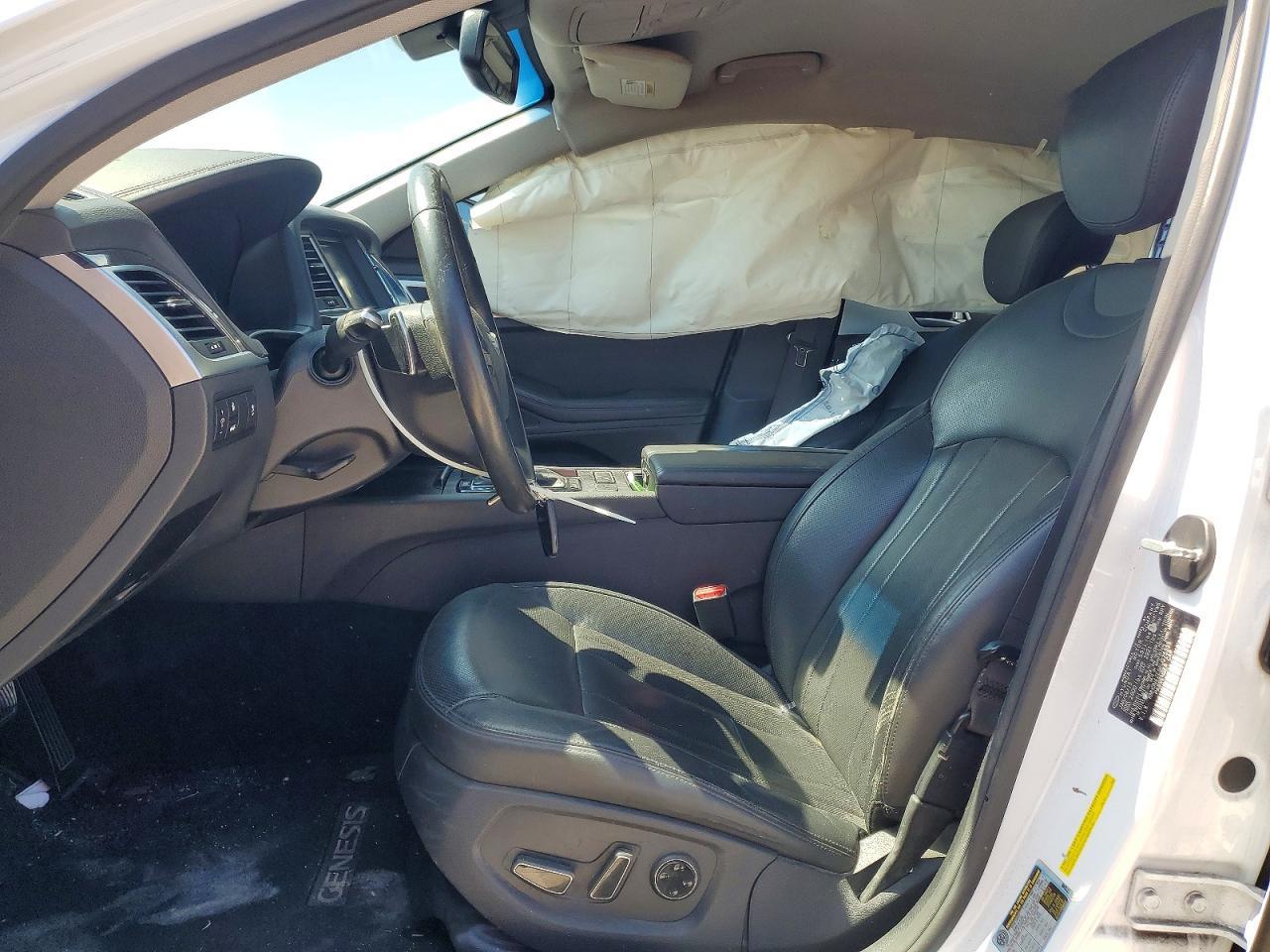 2015 HYUNDAI GENESIS