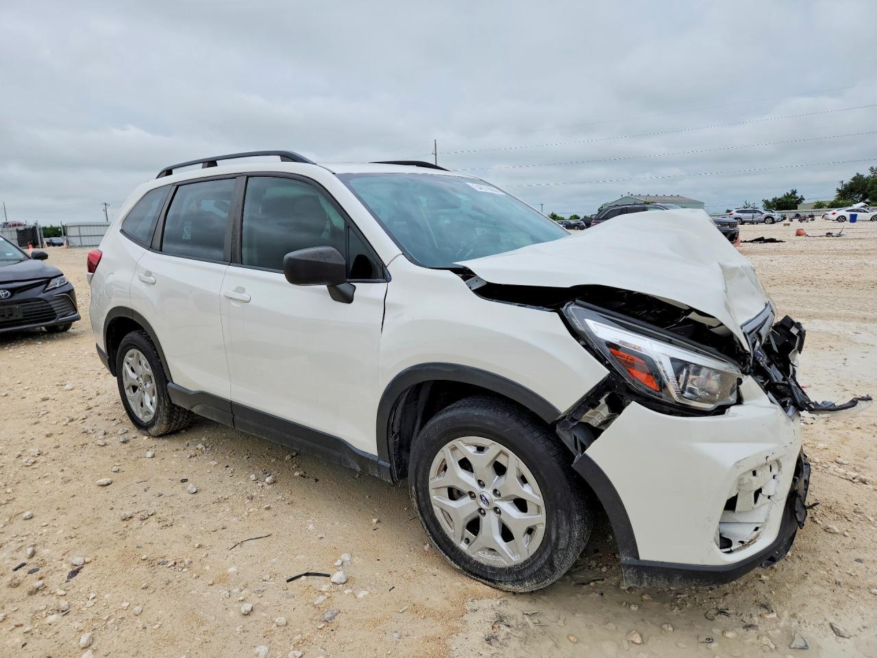 2020 SUBARU FORESTER