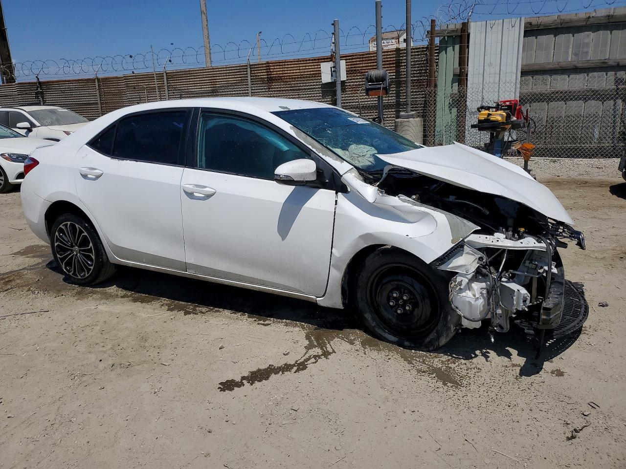 2015 TOYOTA COROLLA
