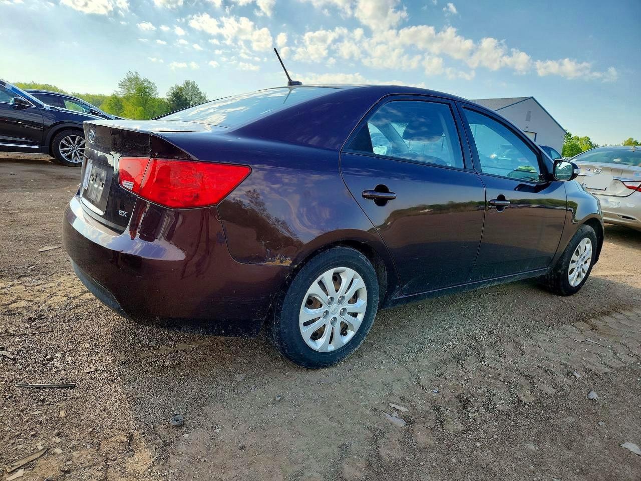 2010 KIA FORTE