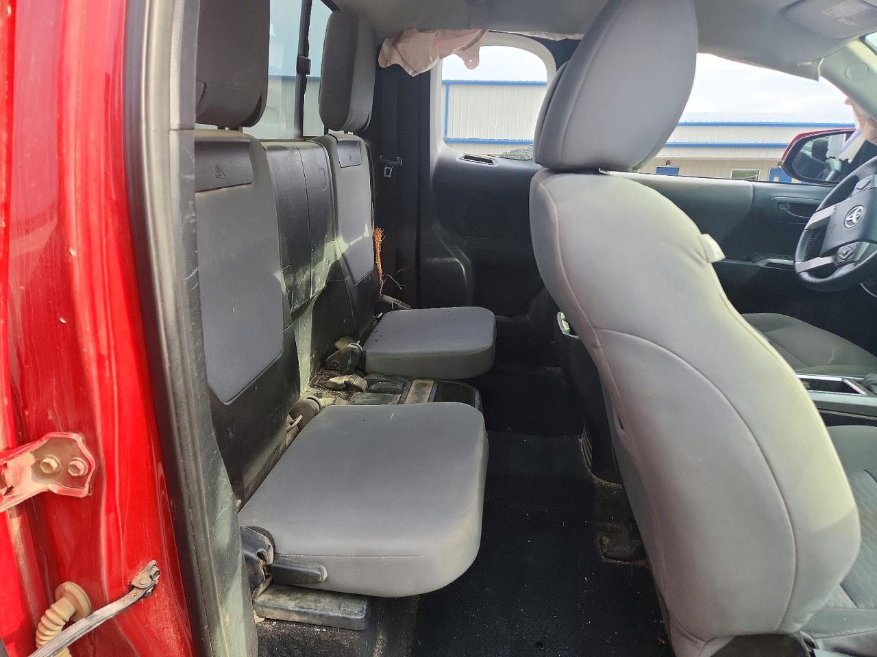 2016 TOYOTA TACOMA