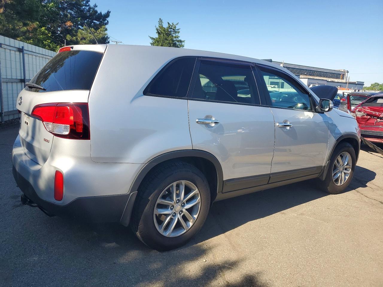 2015 KIA SORENTO