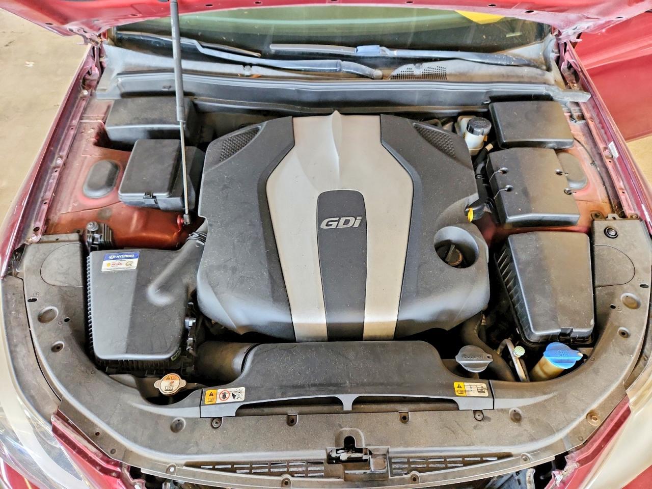 2012 HYUNDAI GENESIS