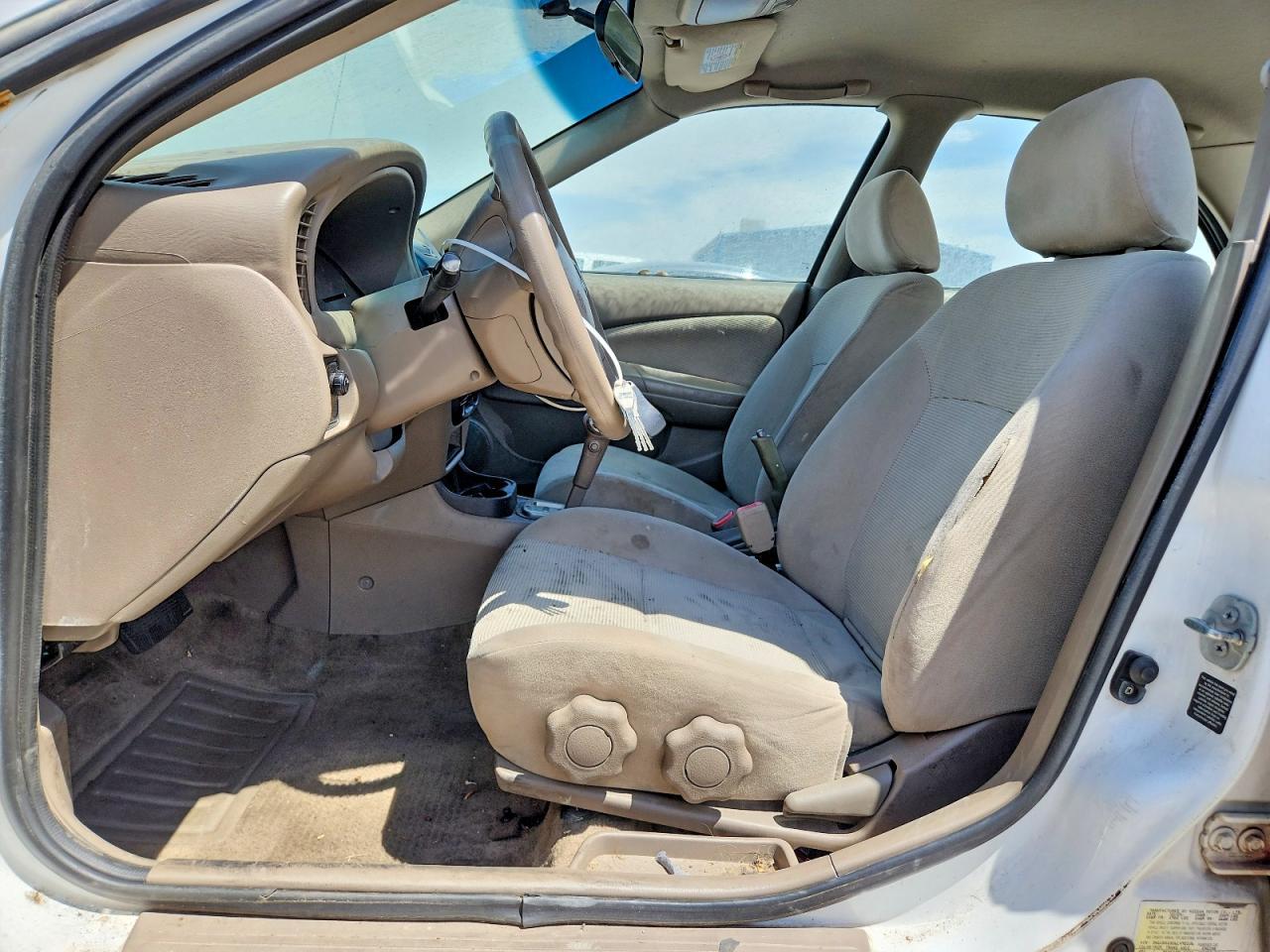 2006 NISSAN SENTRA