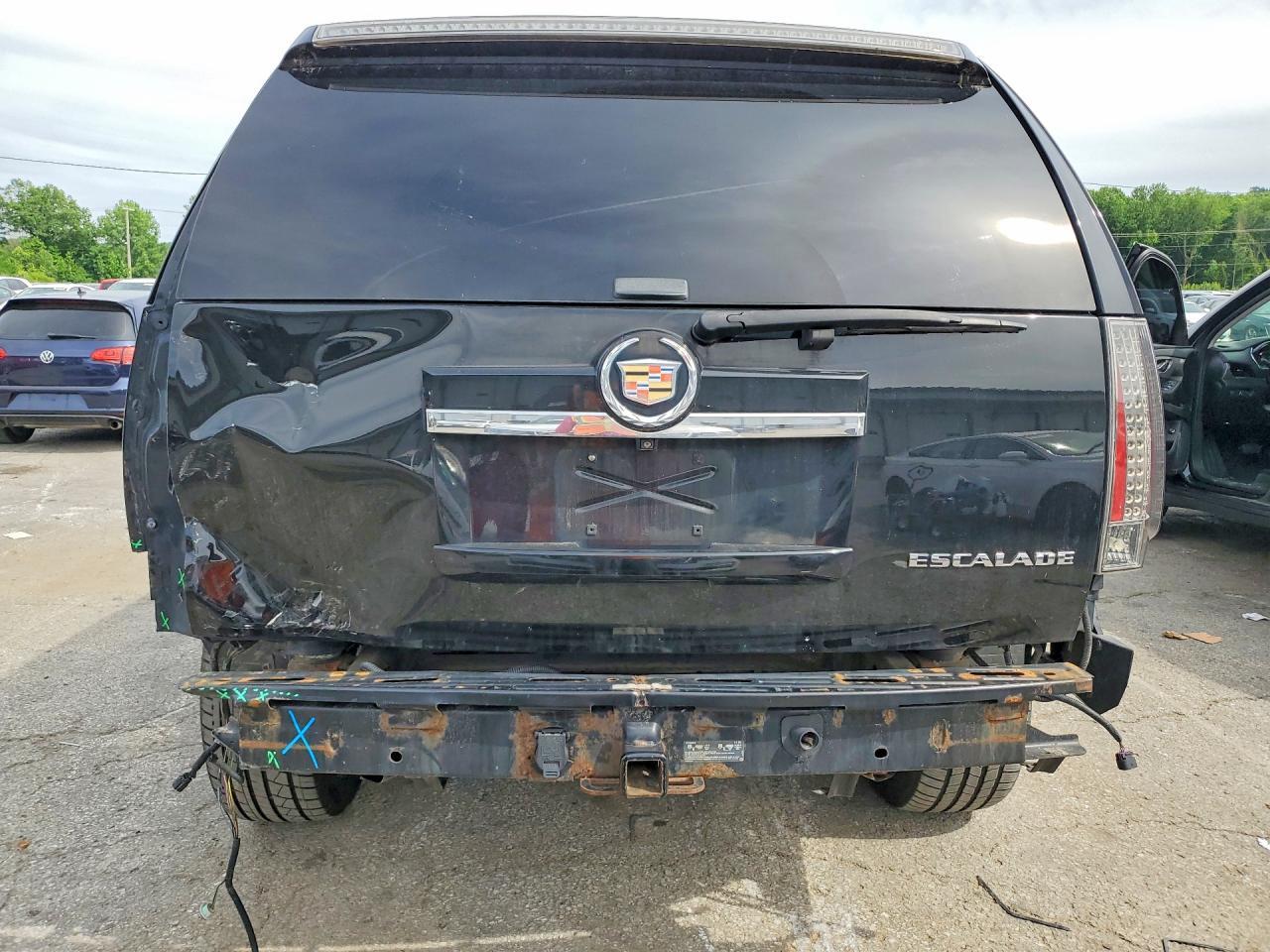2013 CADILLAC ESCALADE