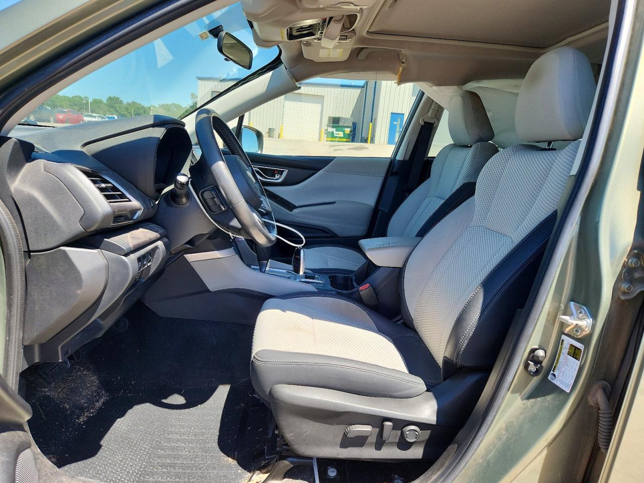 2021 SUBARU FORESTER