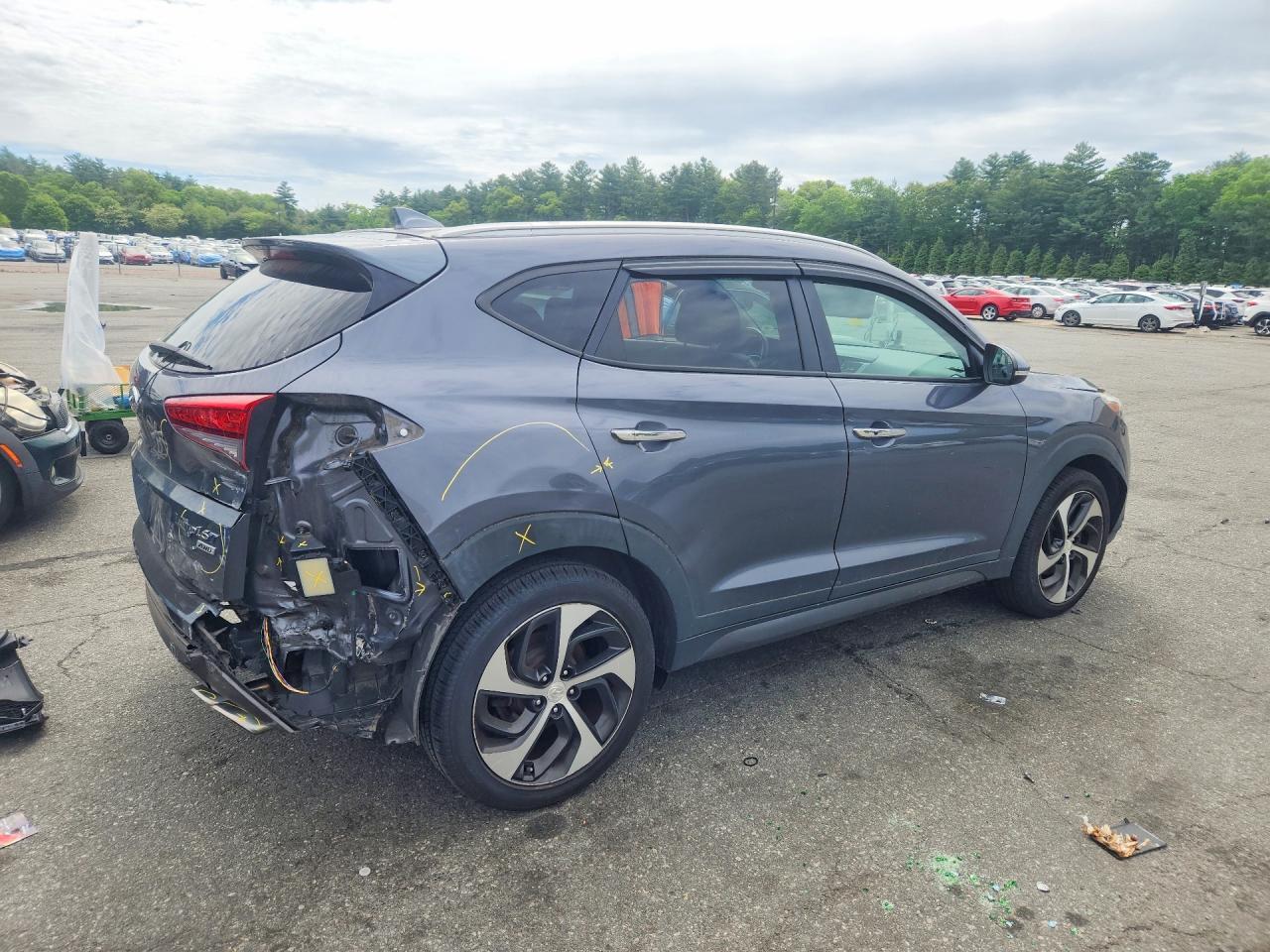 2016 HYUNDAI TUCSON