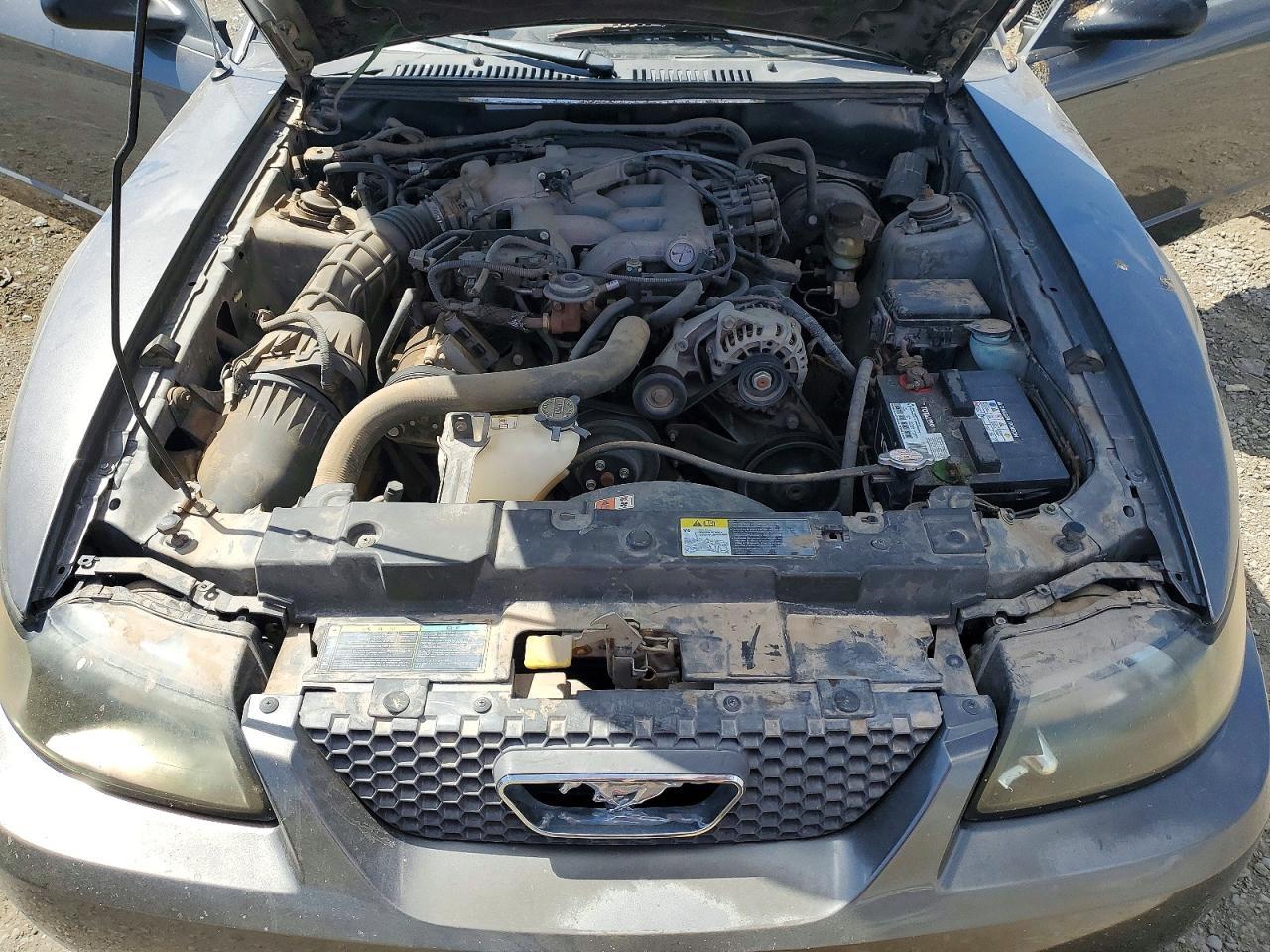 2004 FORD MUSTANG