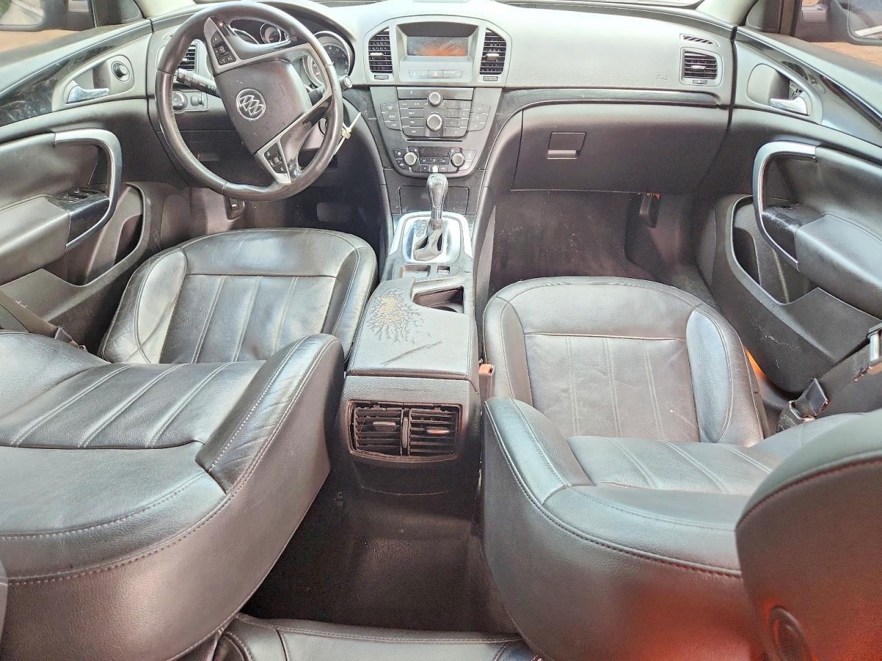 2011 BUICK Regal
