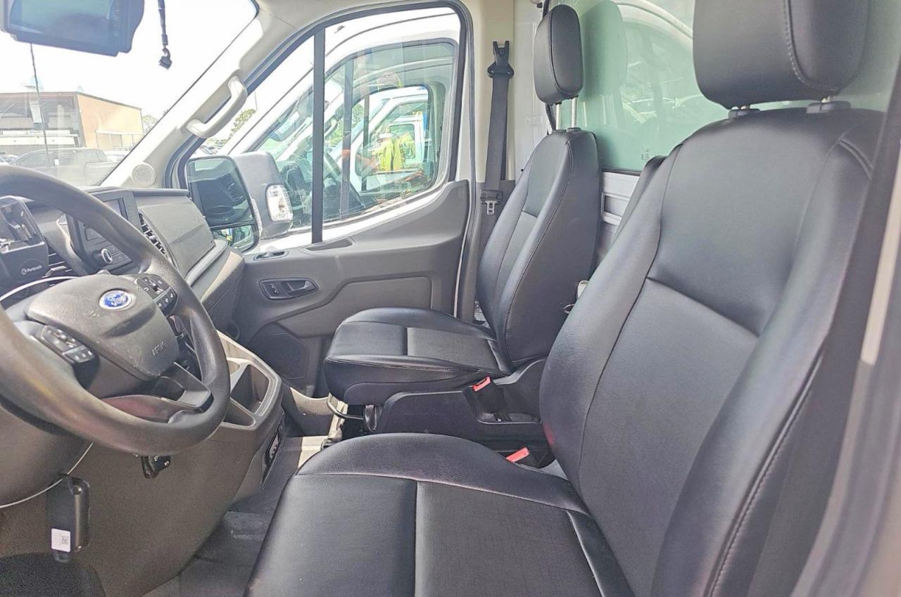 2022 FORD Transit