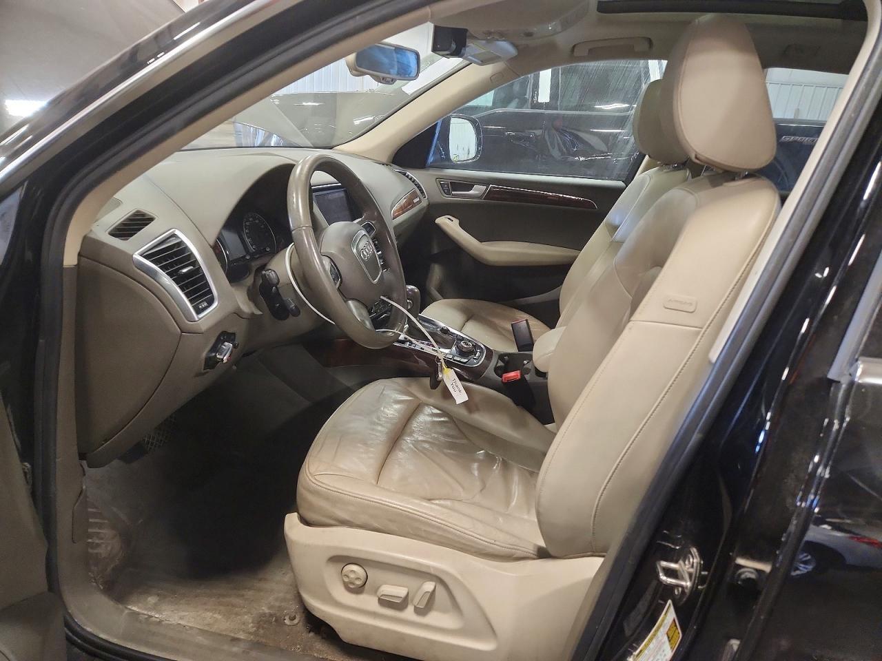 2010 AUDI Q5