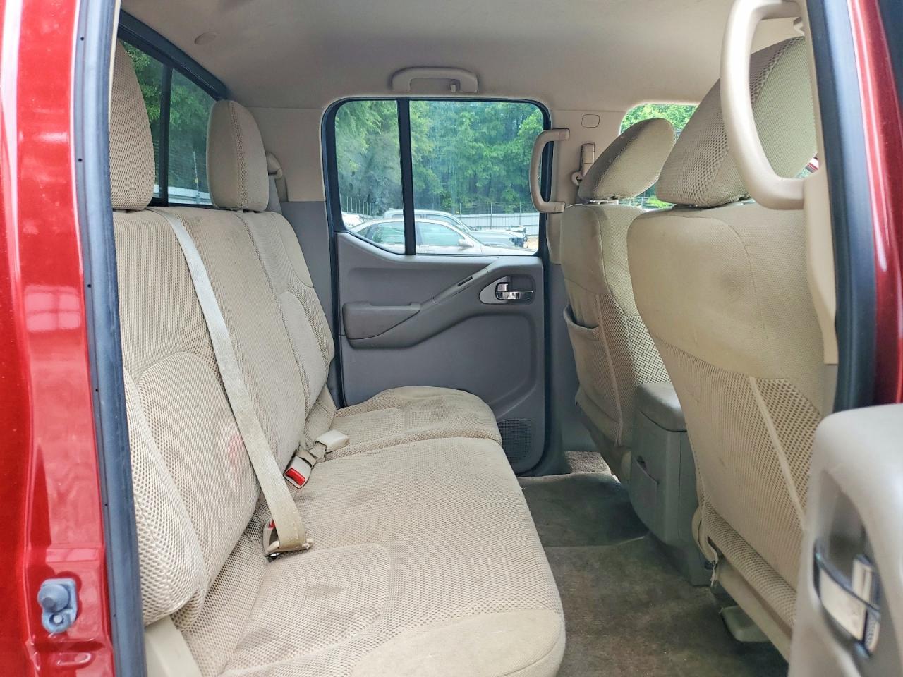 2017 NISSAN Frontier