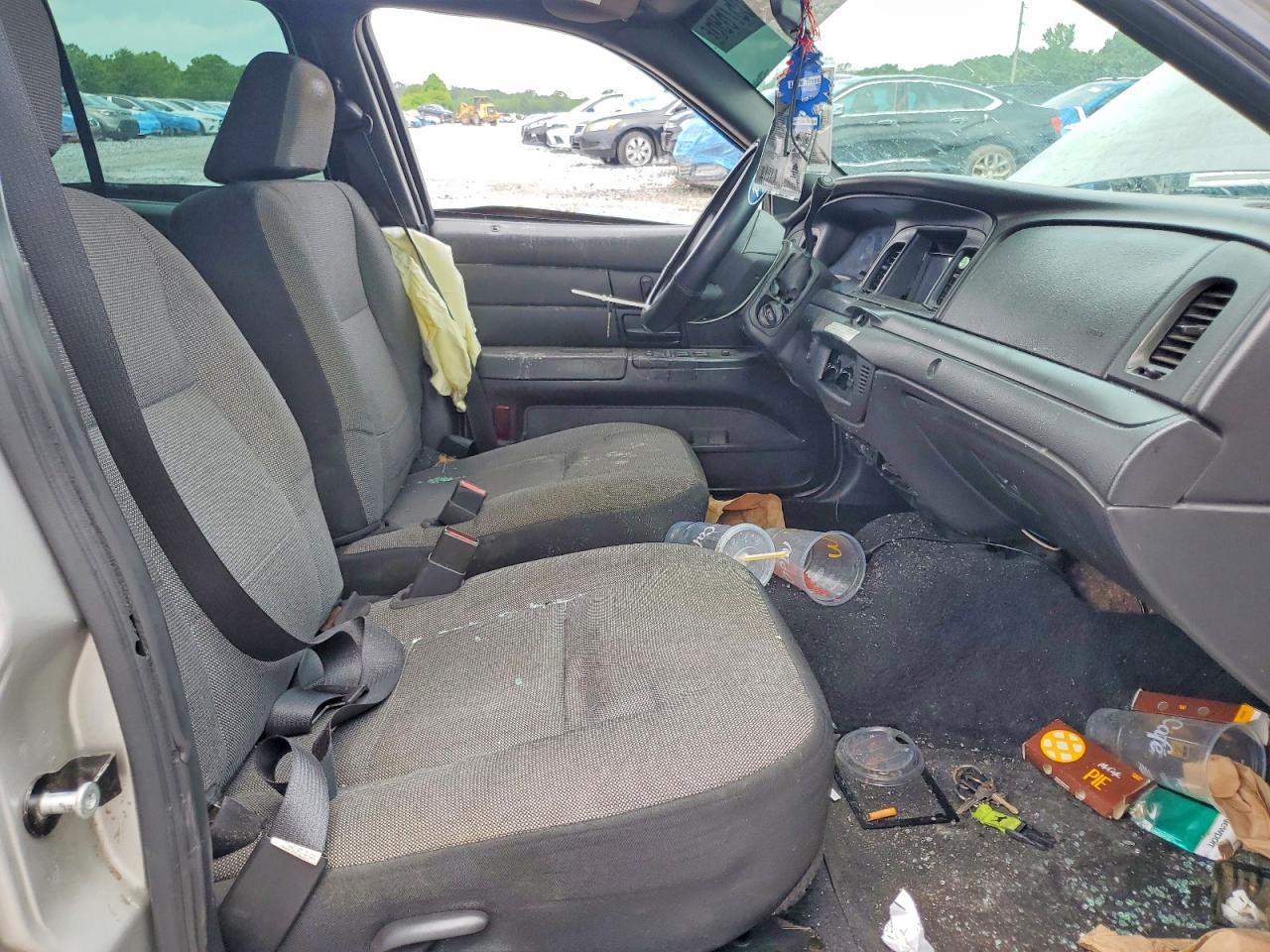 2008 FORD Crown Victoria