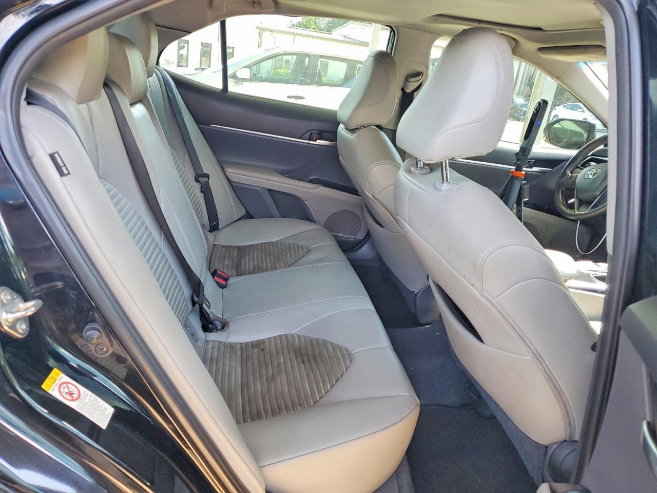 2018 TOYOTA CAMRY