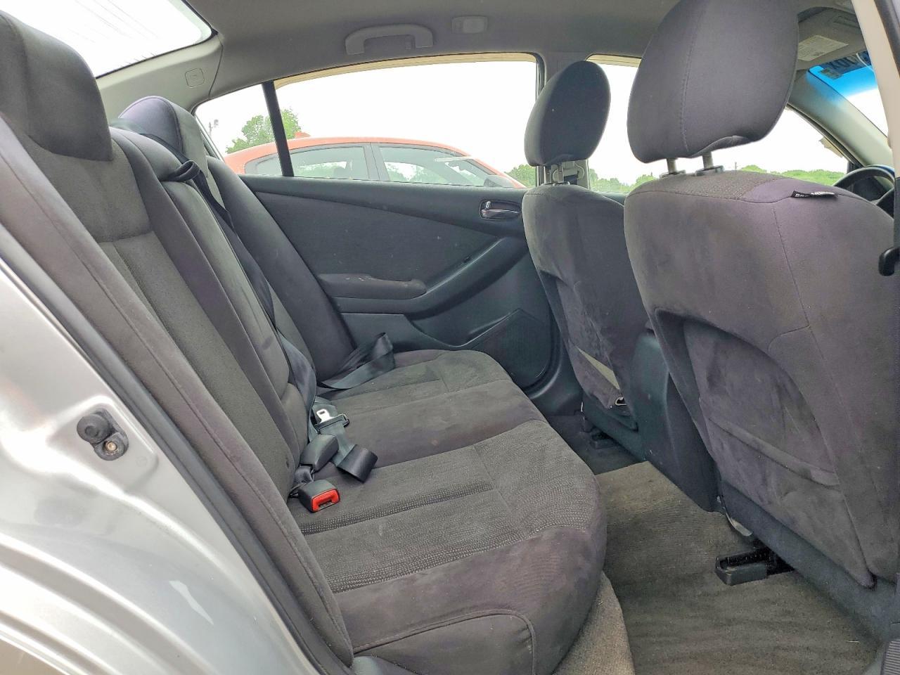 2010 NISSAN ALTIMA