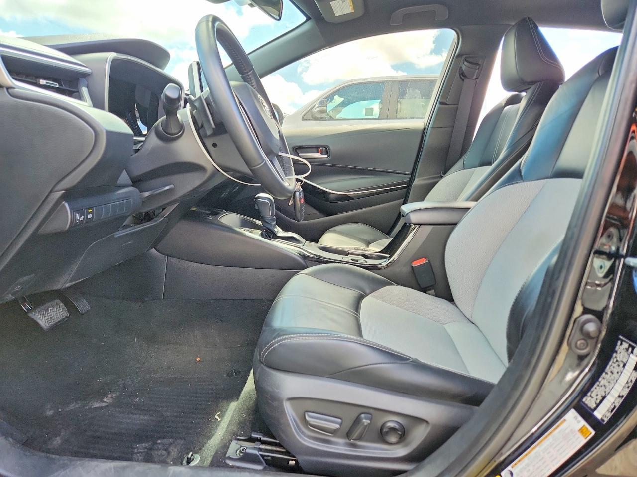 2023 TOYOTA COROLLA