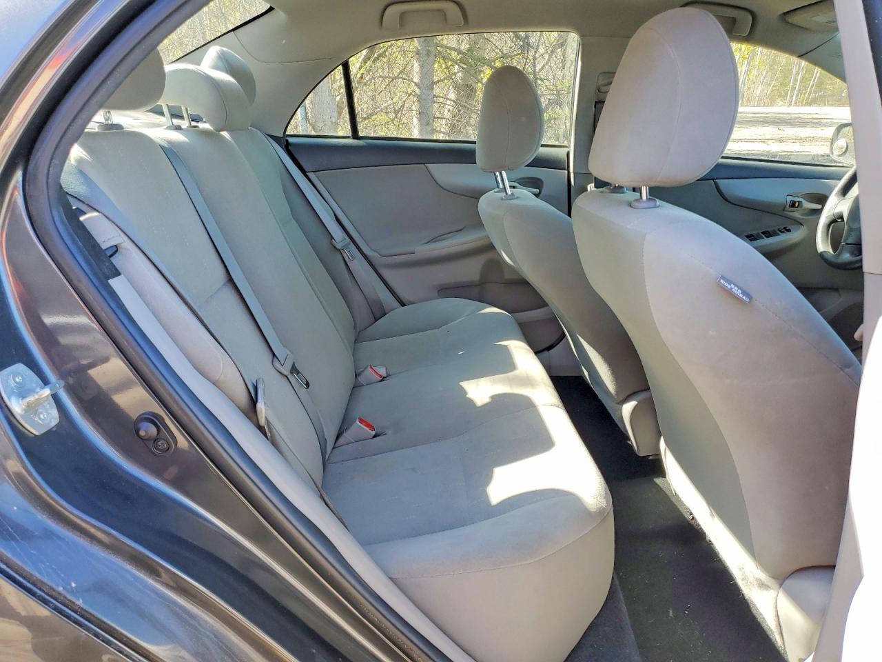 2011 TOYOTA COROLLA